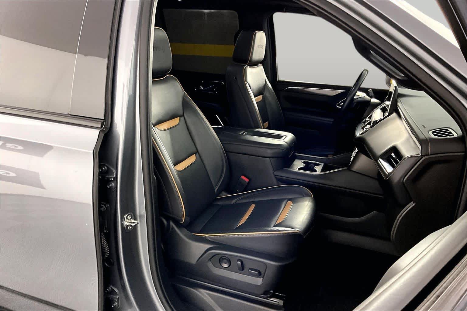 Certified 2022 GMC Yukon AT4 AWD/4WD image 9