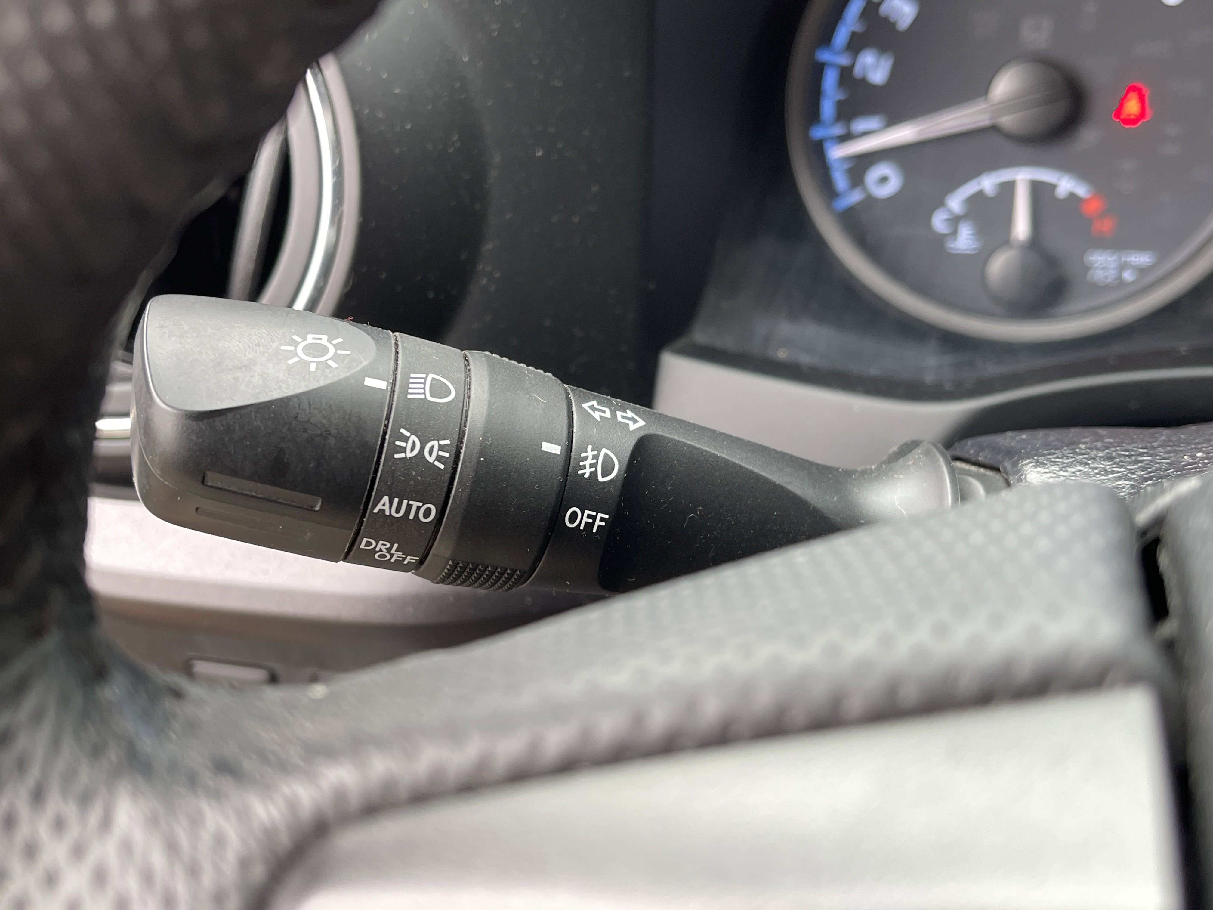 Used 2023 Toyota Tacoma TRD Off-Road image 23