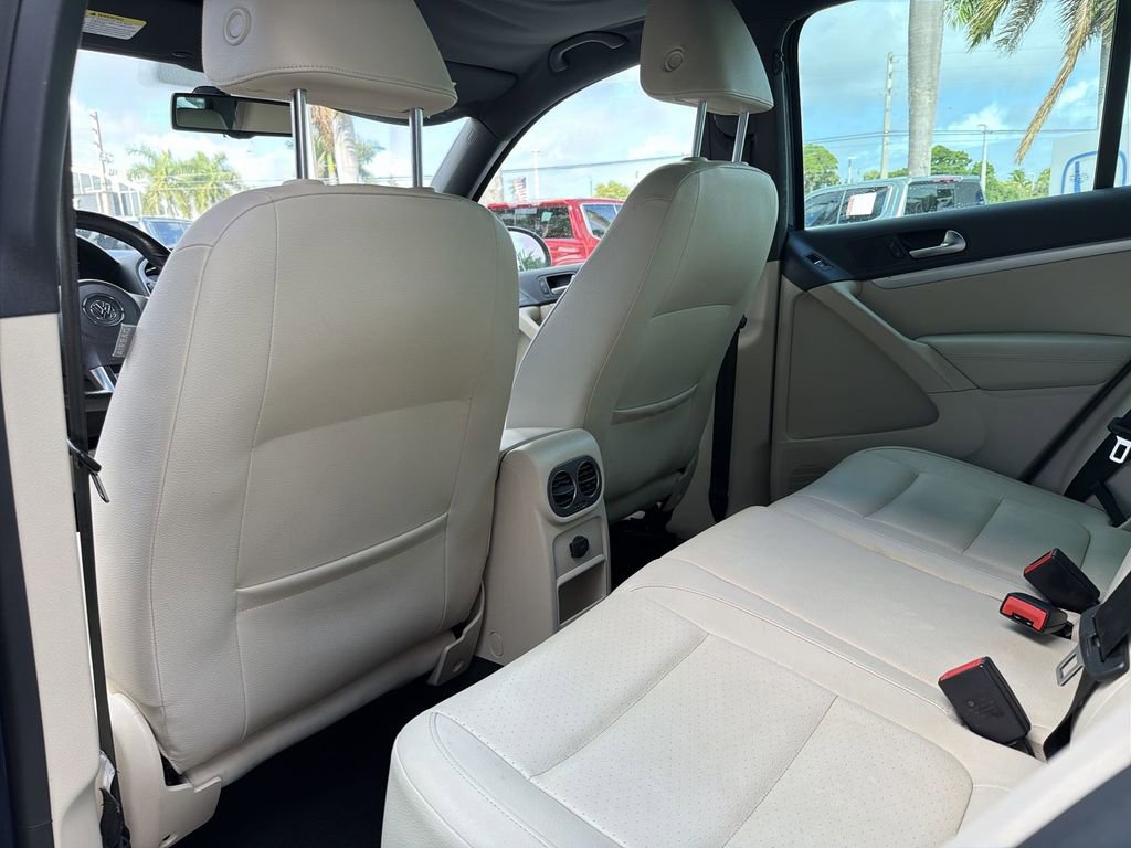 Used 2016 Volkswagen Tiguan R-Line image 23