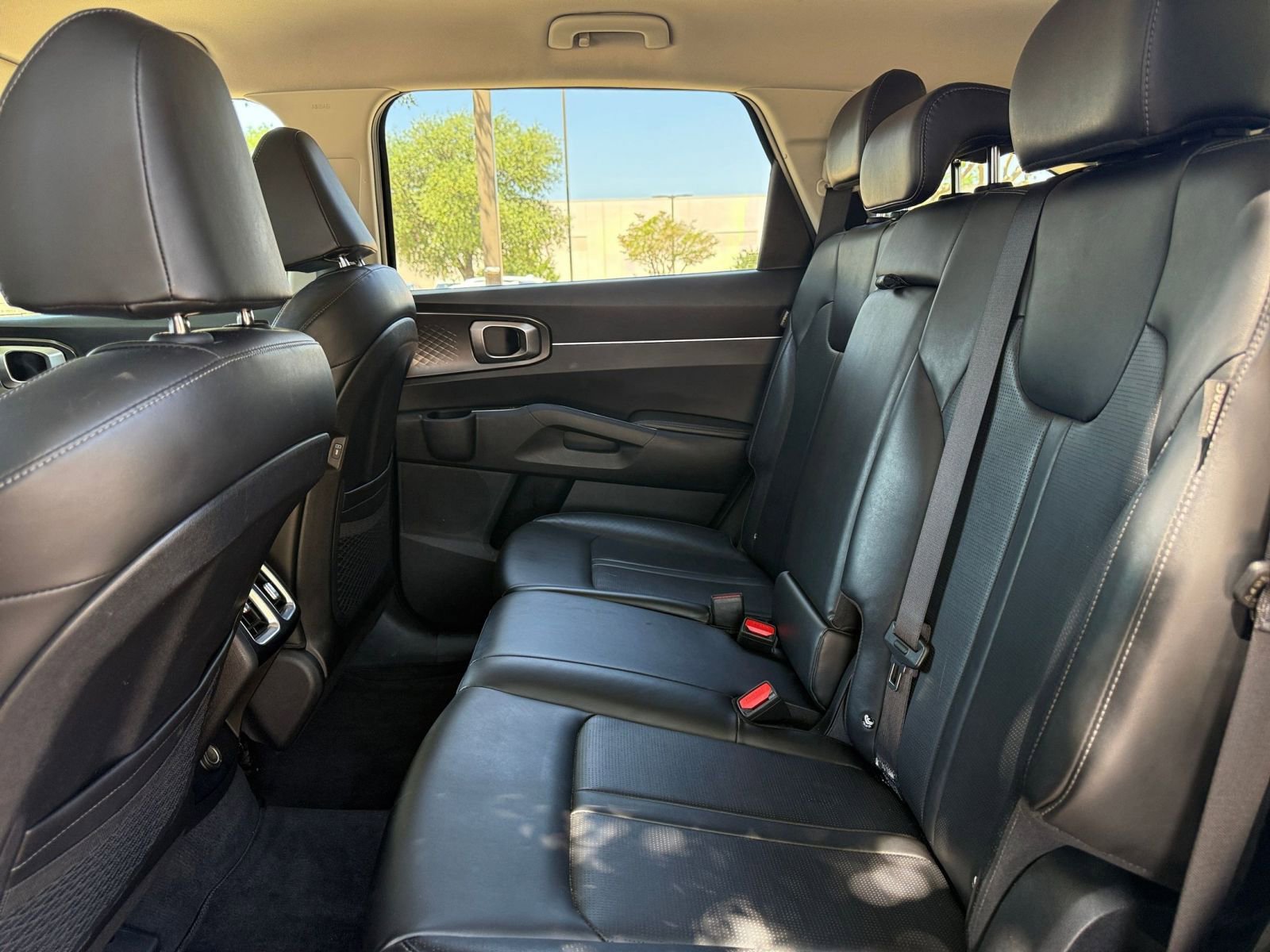 Used 2024 Kia Sorento S AWD/4WD image 28