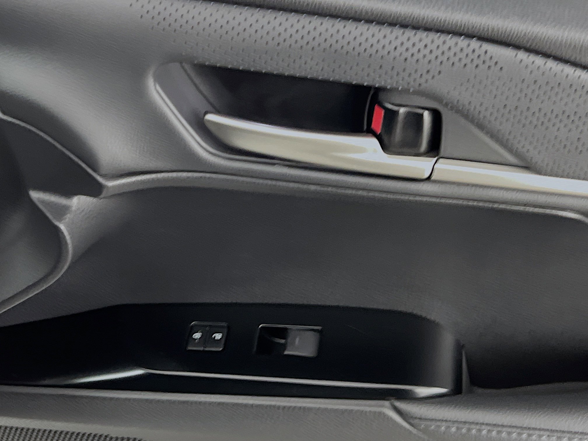 Used 2025 Toyota Camry XSE image 32