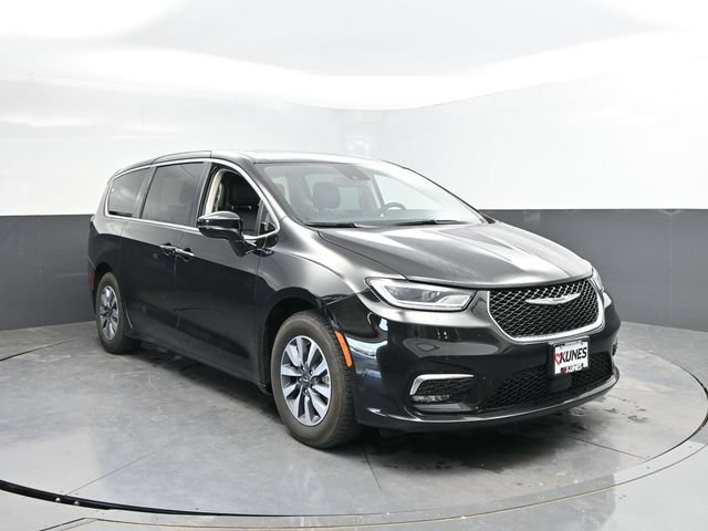 Used 2024 Chrysler Pacifica Limited FWD image 6