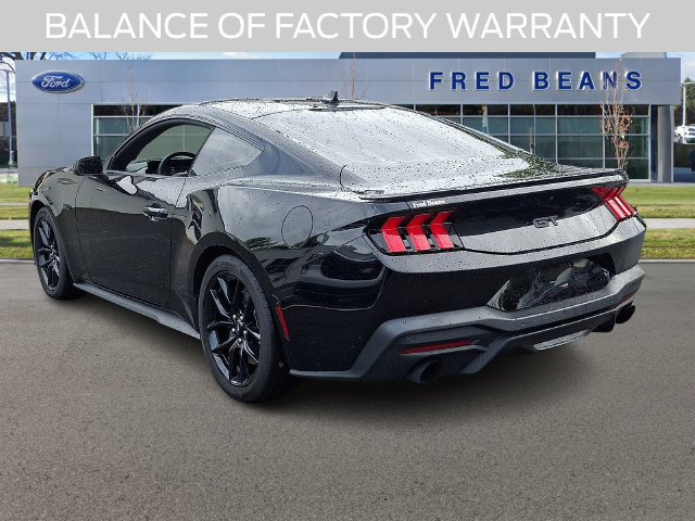 Used 2025 Ford Mustang GT RWD image 4