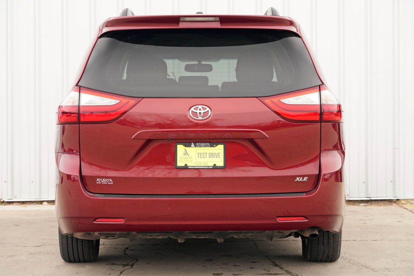 Used 2016 Toyota Sienna XLE FWD image 10