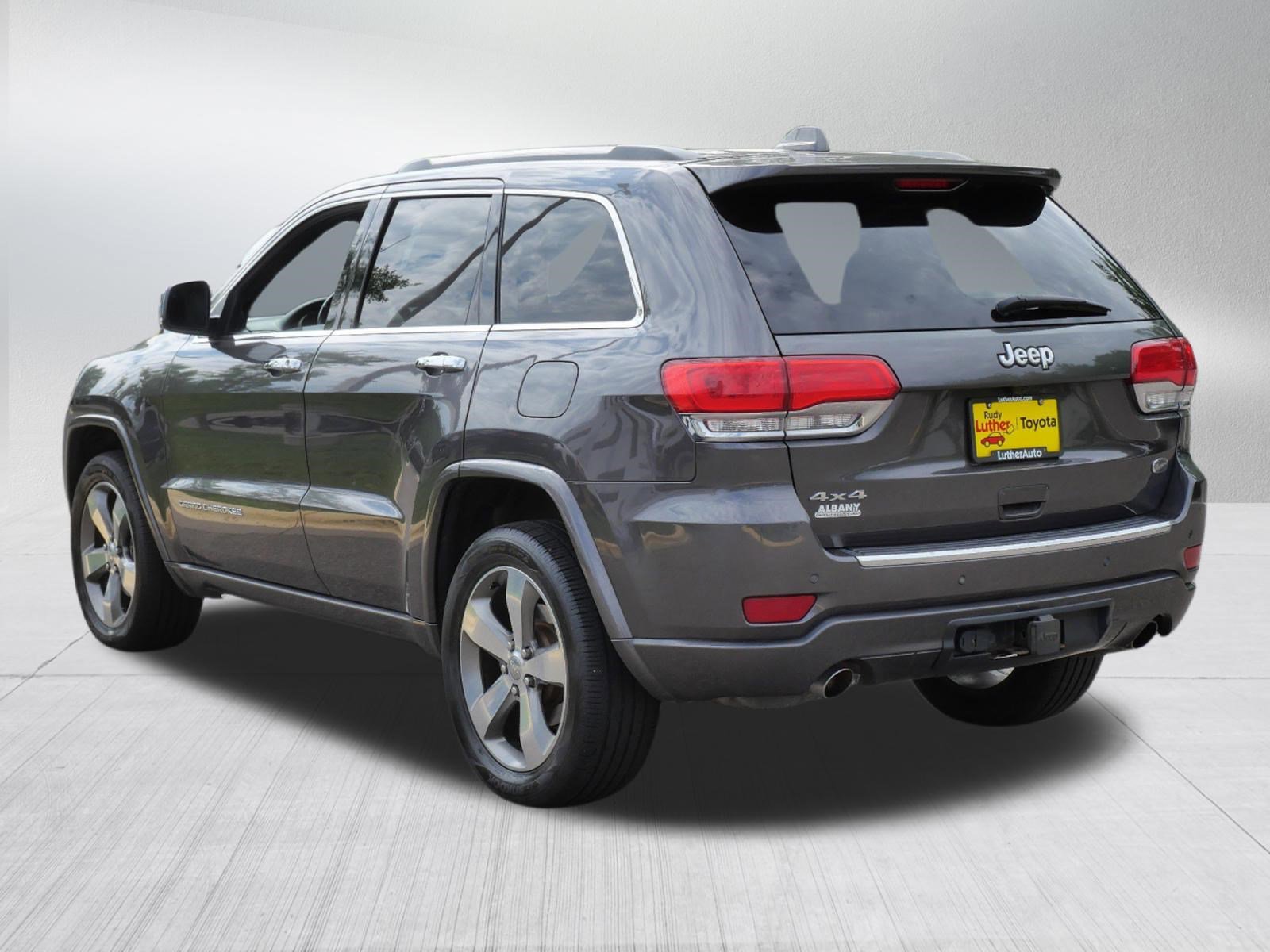 Used 2015 Jeep Grand Cherokee Overland AWD/4WD image 5
