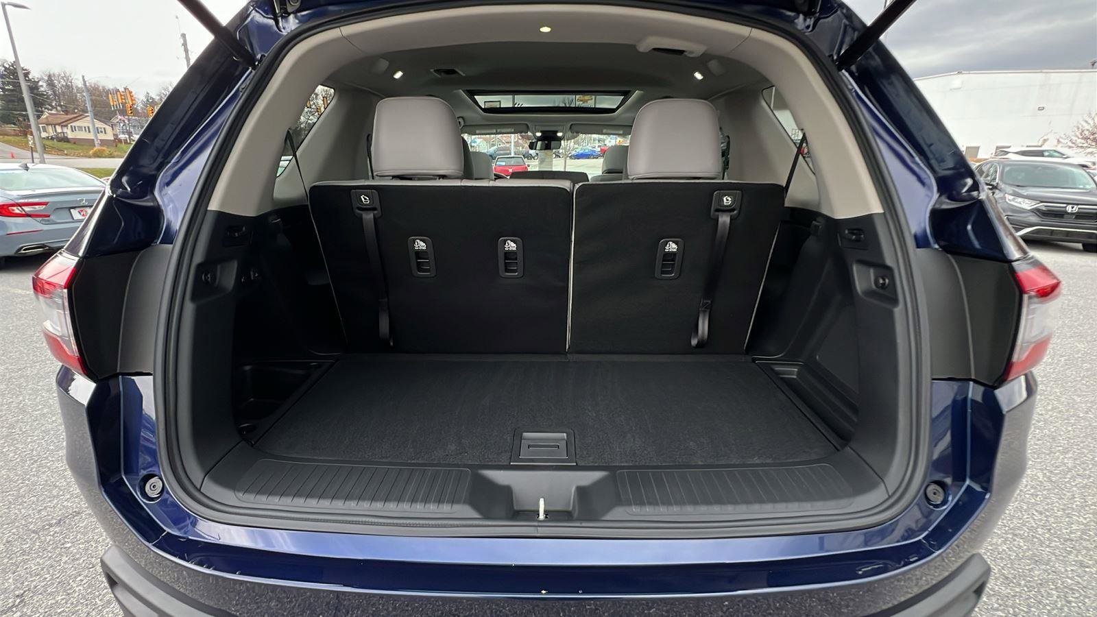 New 2025 Honda Pilot Touring image 17