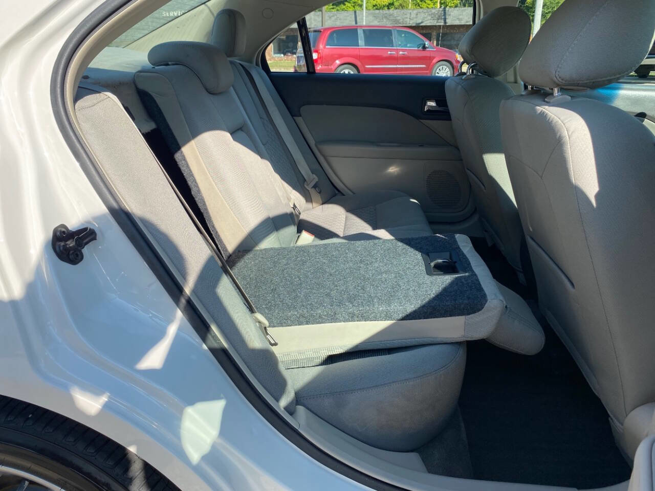 Used 2012 Ford Fusion SE image 35