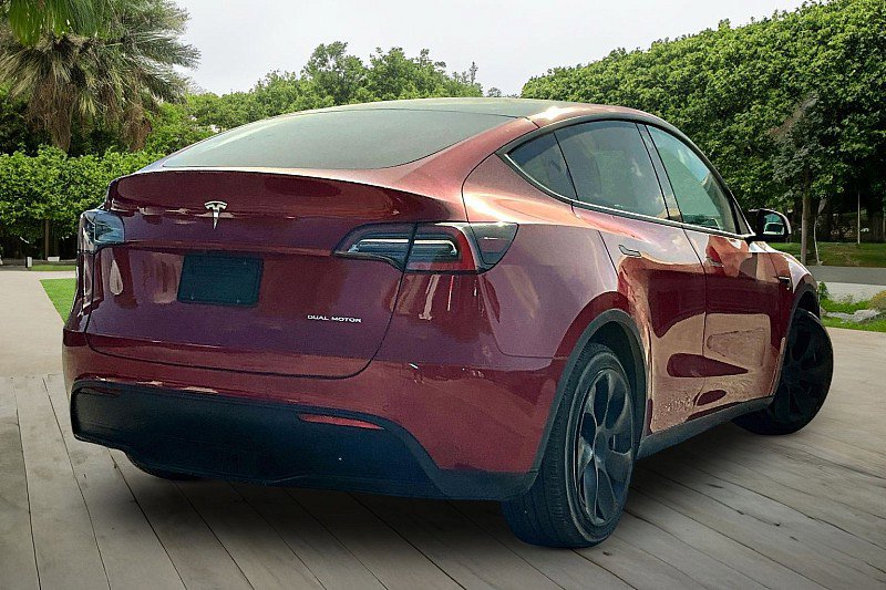 Used 2020 Tesla Model Y Long Range image 2