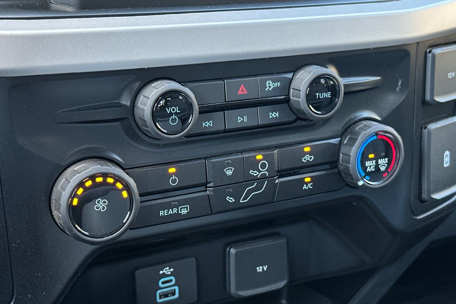 New 2026 Ford F350 XL w/ XL Chrome Package AWD/4WD image 18