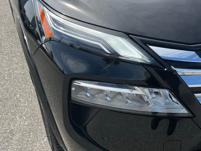 Used 2025 Nissan Rogue Platinum image 30