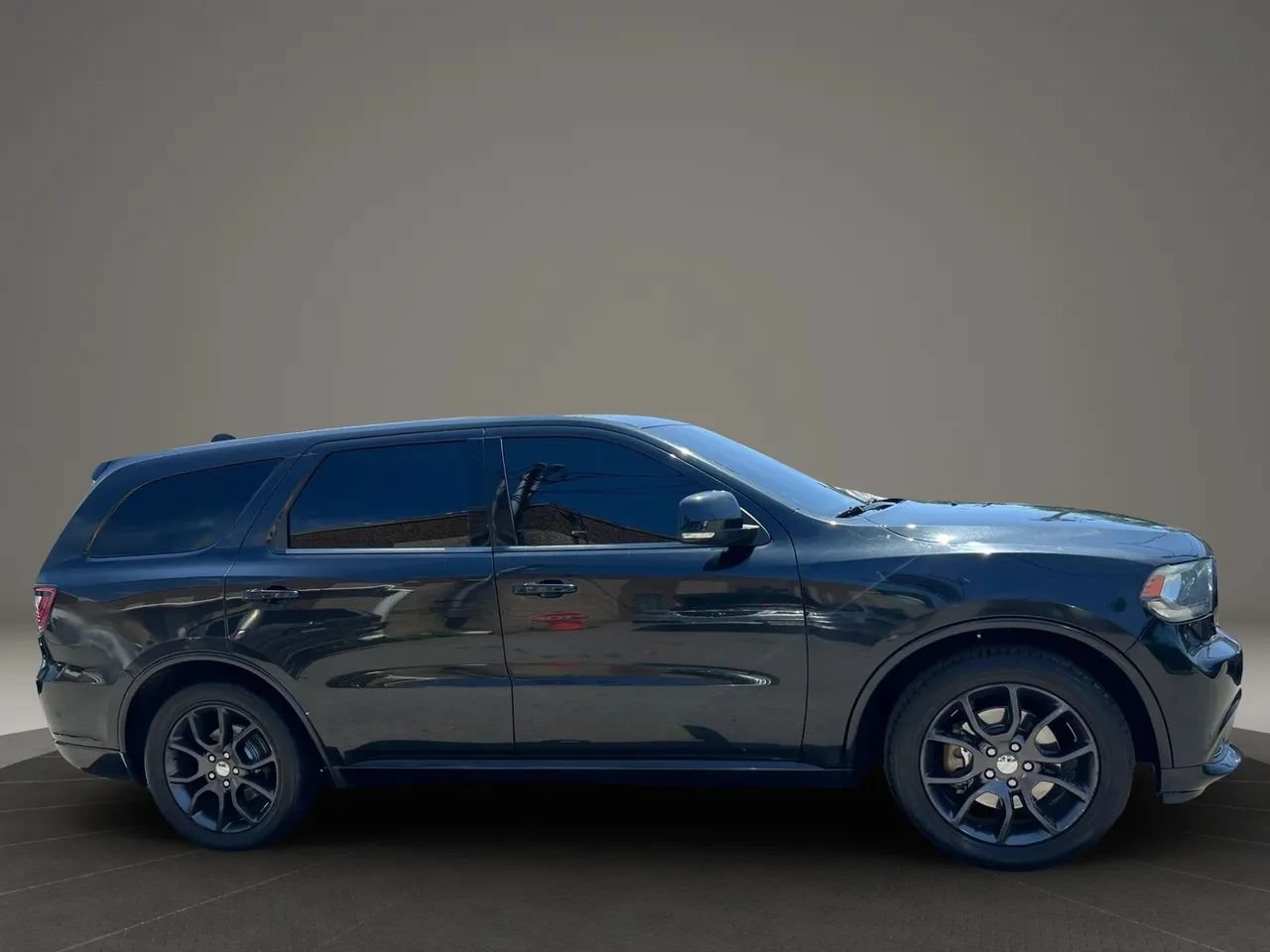 Used 2015 Dodge Durango R/T AWD/4WD image 3