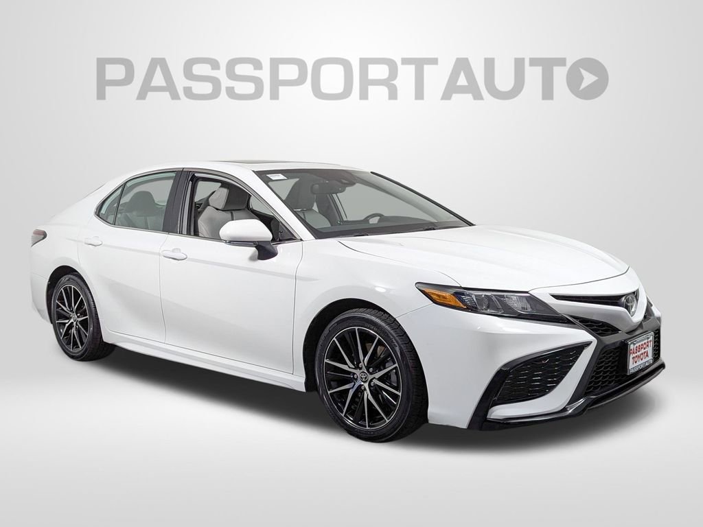 Certified 2023 Toyota Camry SE image 11