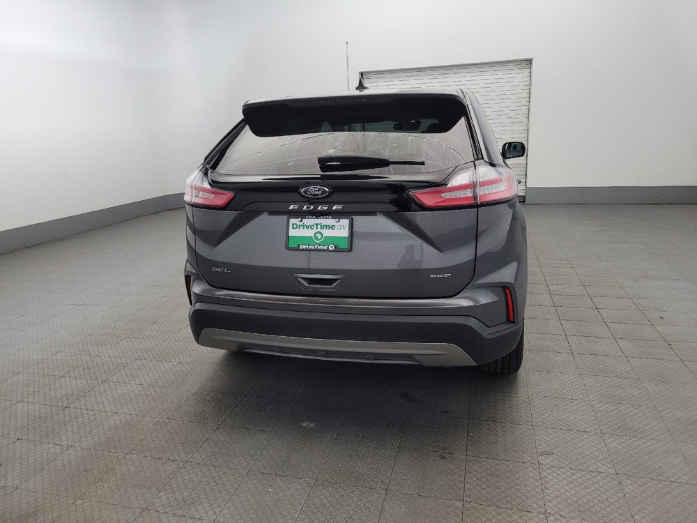 Used 2023 Ford Edge SEL image 7