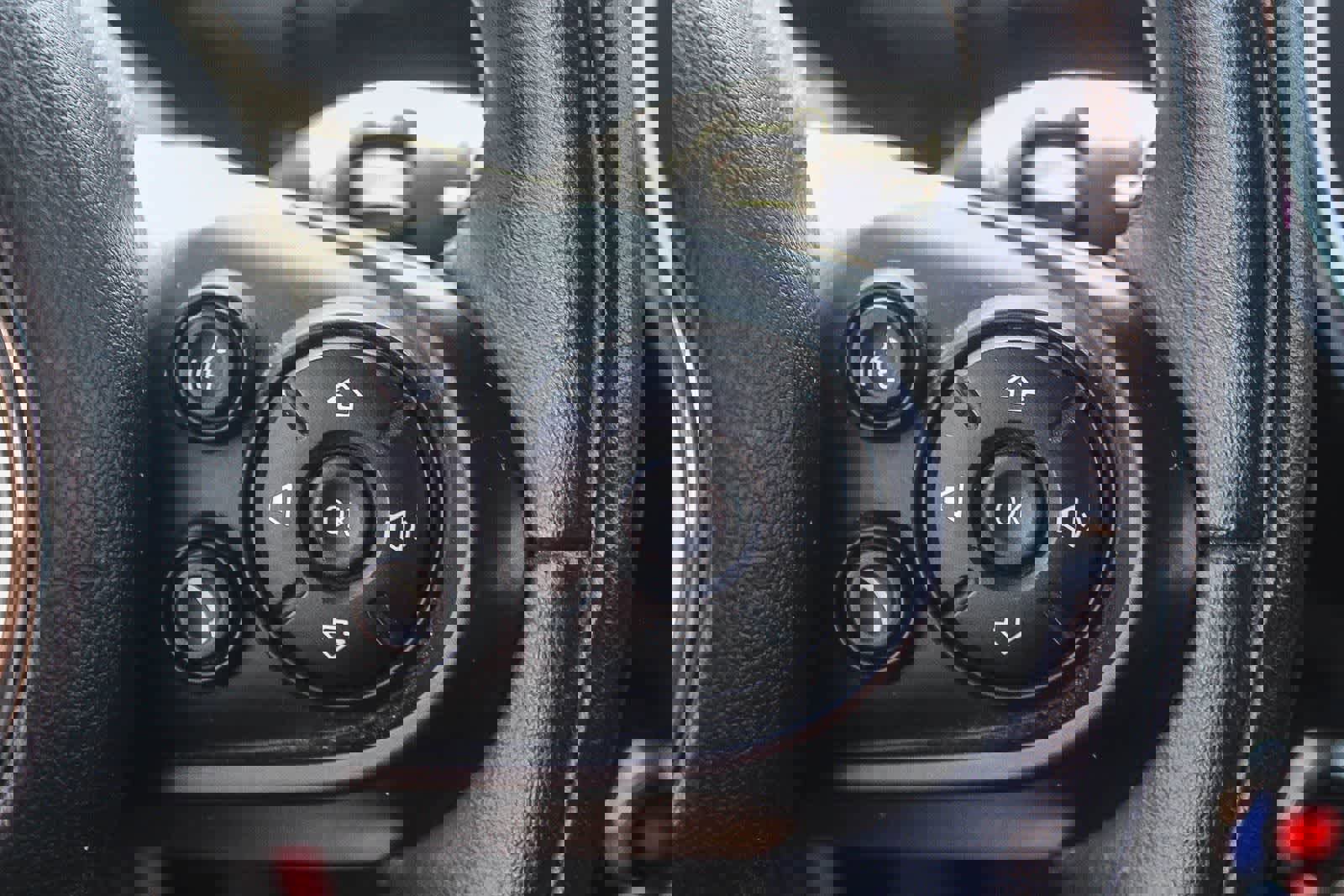 Used 2017 MINI Cooper 2-Door Hardtop image 31