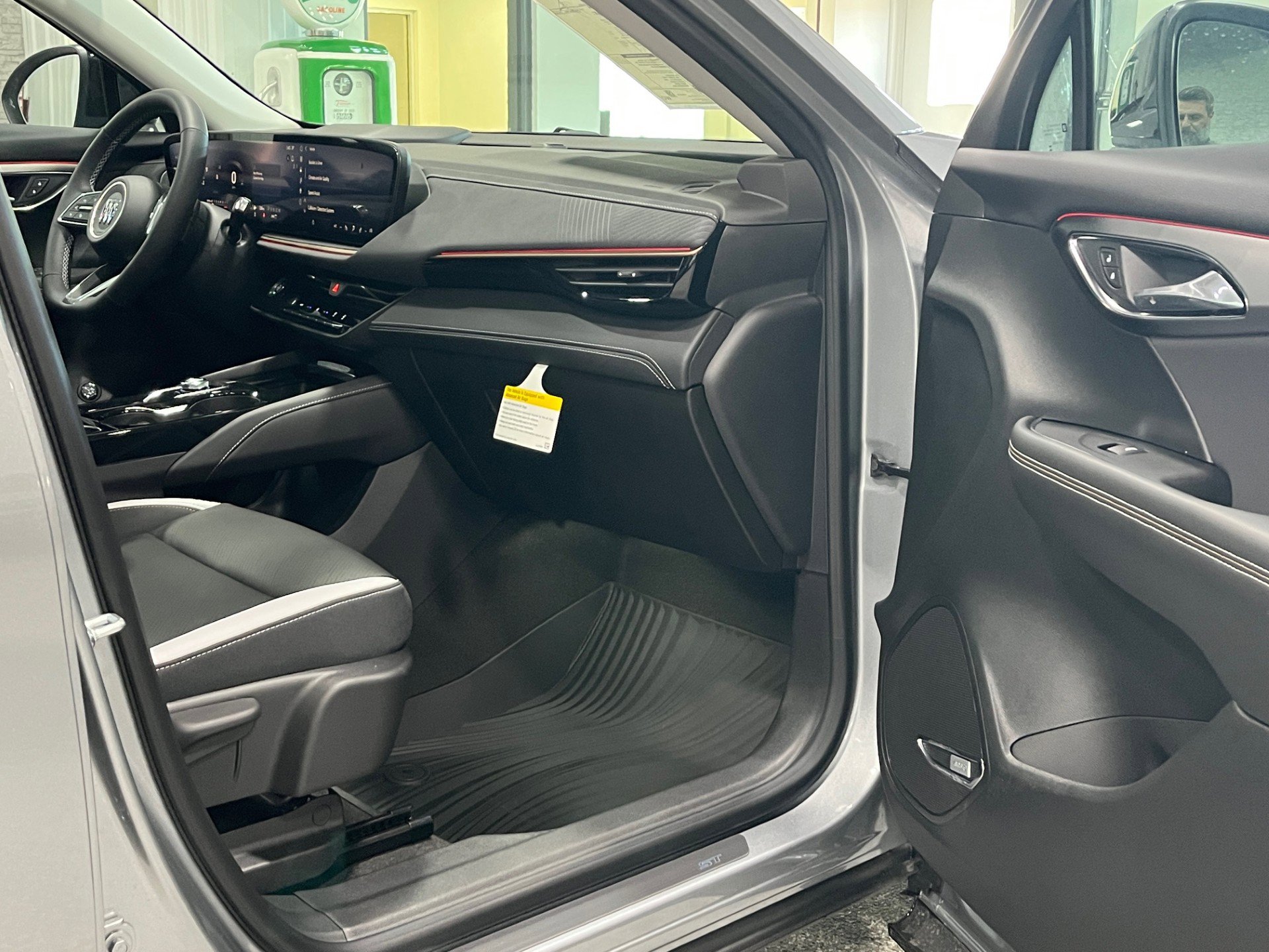 New 2026 Buick Envision Sport Touring image 9