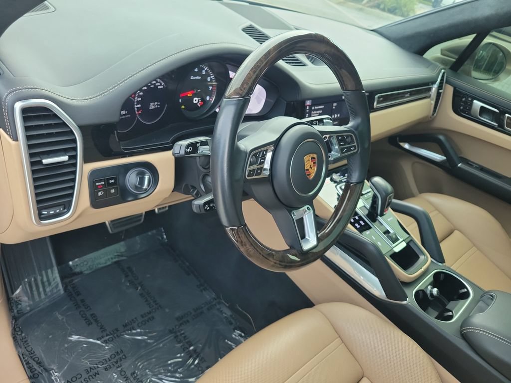 Used 2019 Porsche Cayenne Turbo AWD/4WD image 26