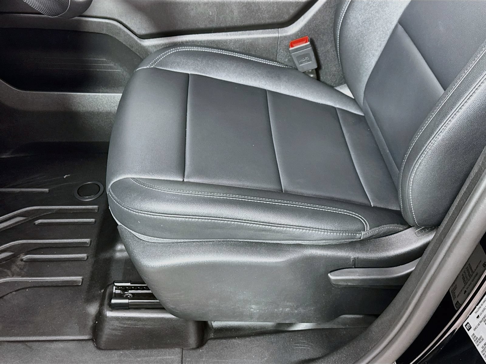 Used 2024 Chevrolet Silverado EV W/T AWD/4WD image 15