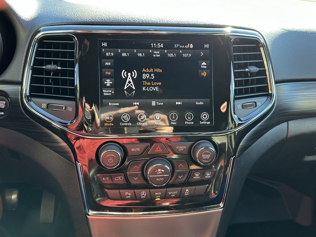 Used 2022 Jeep Grand Cherokee Laredo X image 30