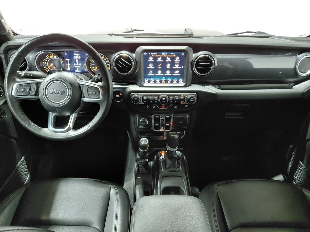 Used 2023 Jeep Wrangler Unlimited Sahara AWD/4WD image 3