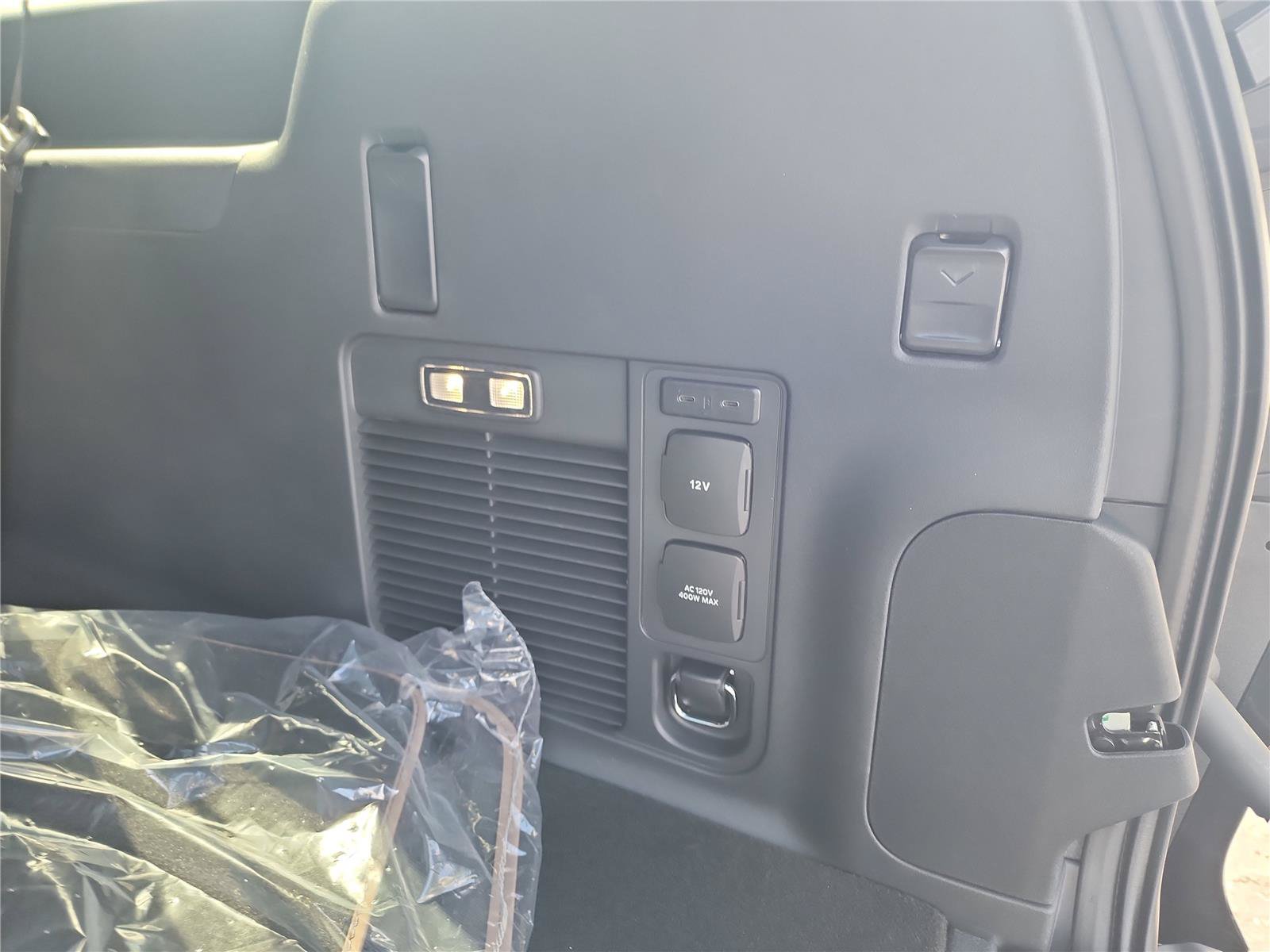 New 2025 Lincoln Navigator L Black Label AWD/4WD image 22