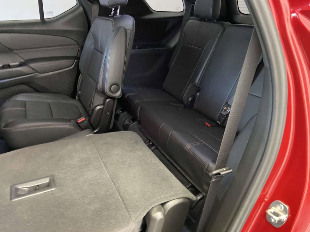 Used 2023 Chevrolet Traverse RS image 15