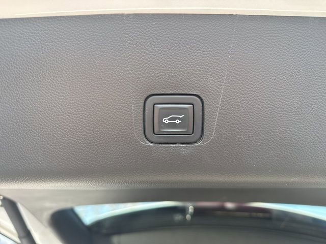 Used 2021 Chevrolet Traverse Premier w/ LPO, Floor Liner Package image 18