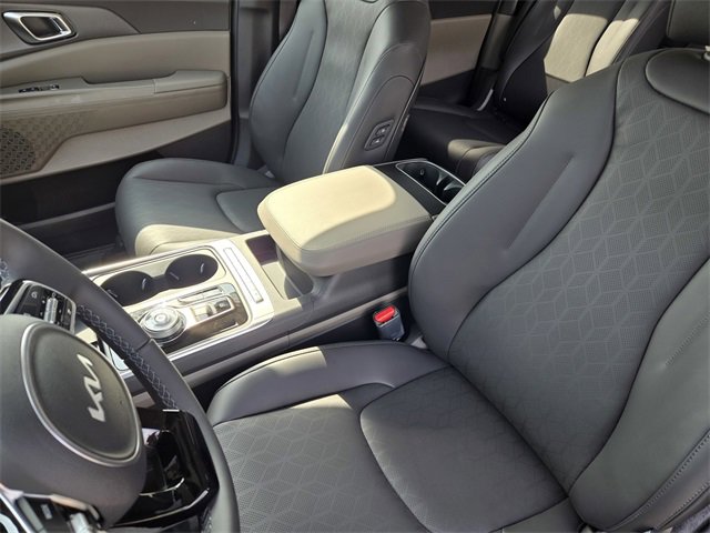 New 2026 Kia Carnival EX image 19