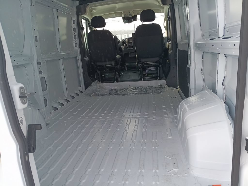New 2025 RAM ProMaster 3500 w/ Cold Weather Group FWD image 26