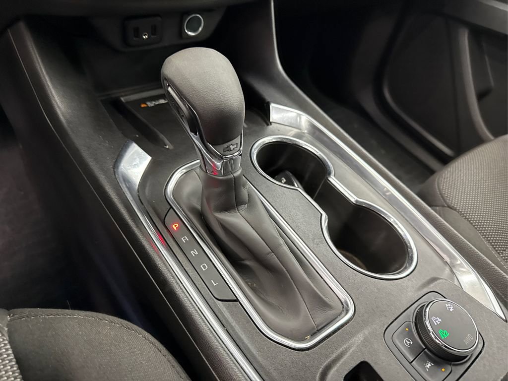 Used 2023 Chevrolet Traverse LT image 30