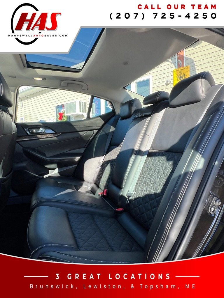 Used 2017 Nissan Maxima Platinum FWD image 12