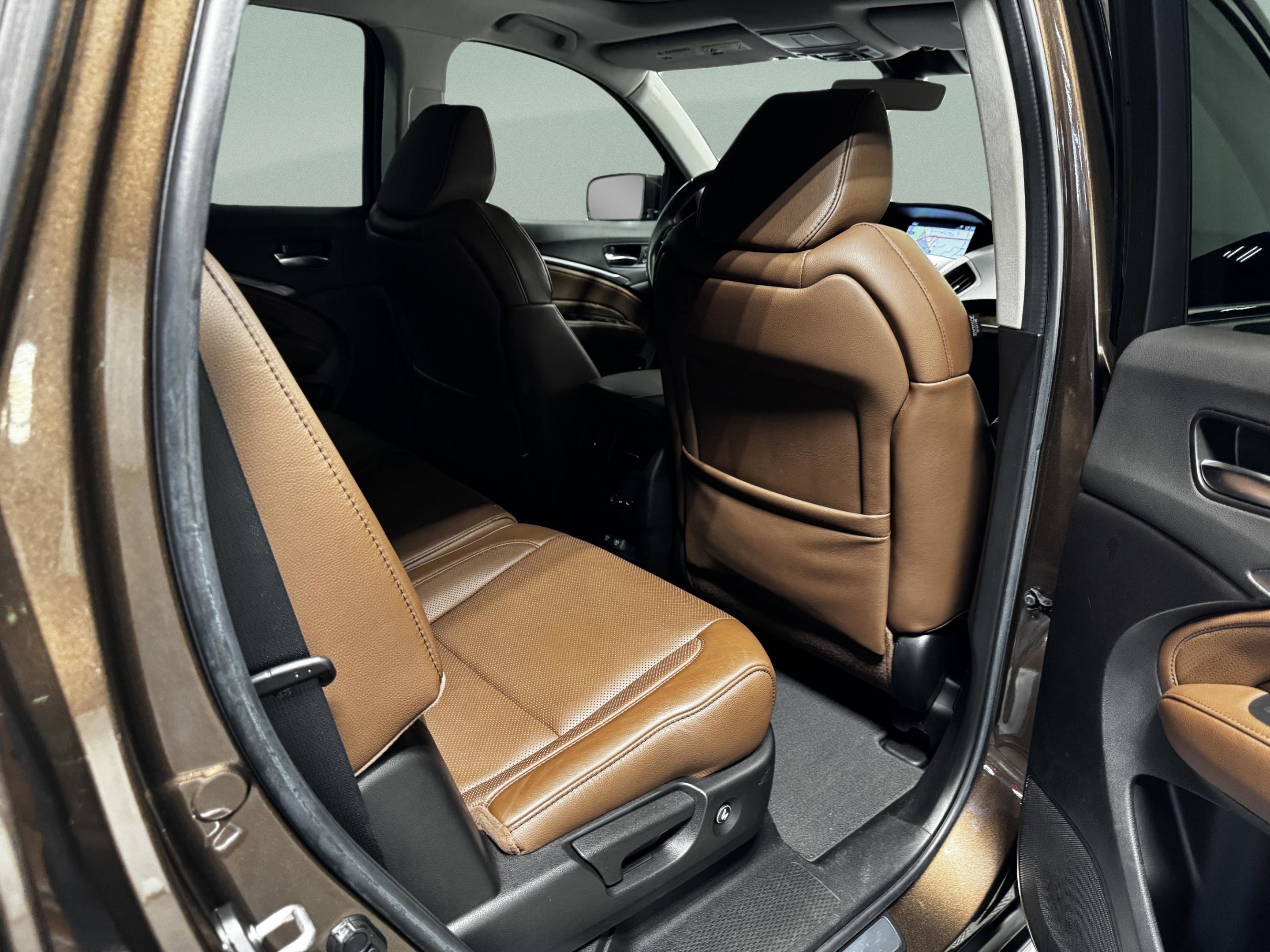 Certified 2019 Acura MDX FWD w/ Technology Package image 12