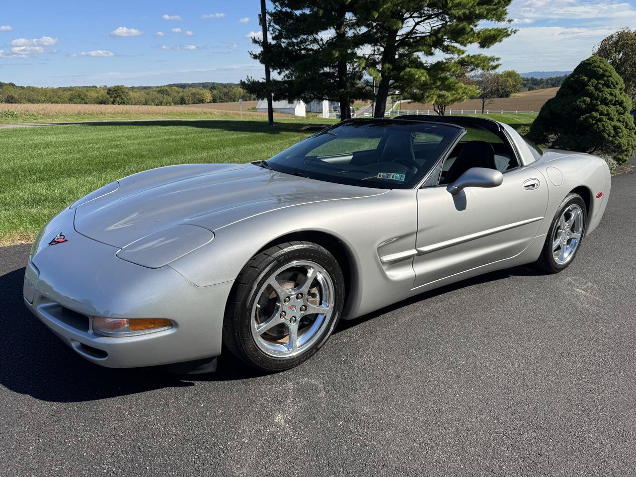 Used 2004 Chevrolet Corvette Coupe w/ Preferred Equipment Group