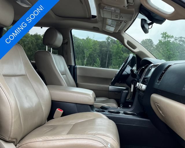 Used 2018 Toyota Sequoia Limited w/ Safety & Convenience Package RWD image 4