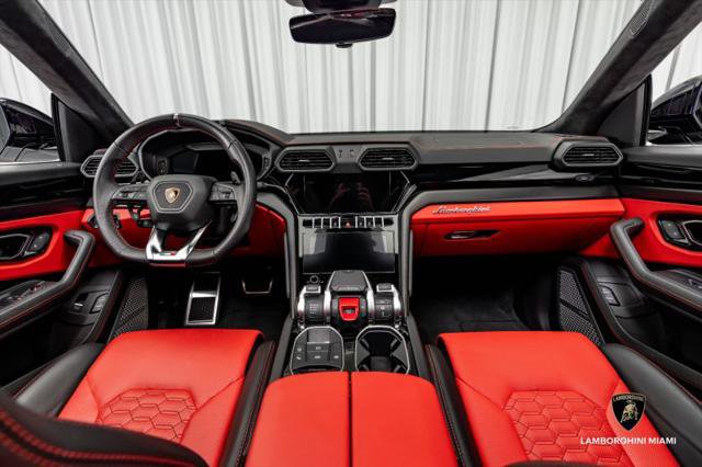 Used 2022 Lamborghini Urus image 31