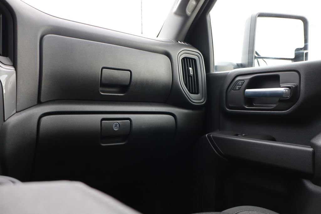 Used 2024 Chevrolet Silverado 2500 Custom w/ Custom Value Package image 43