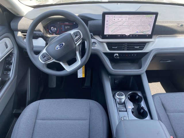 New 2026 Ford Explorer Active RWD image 10