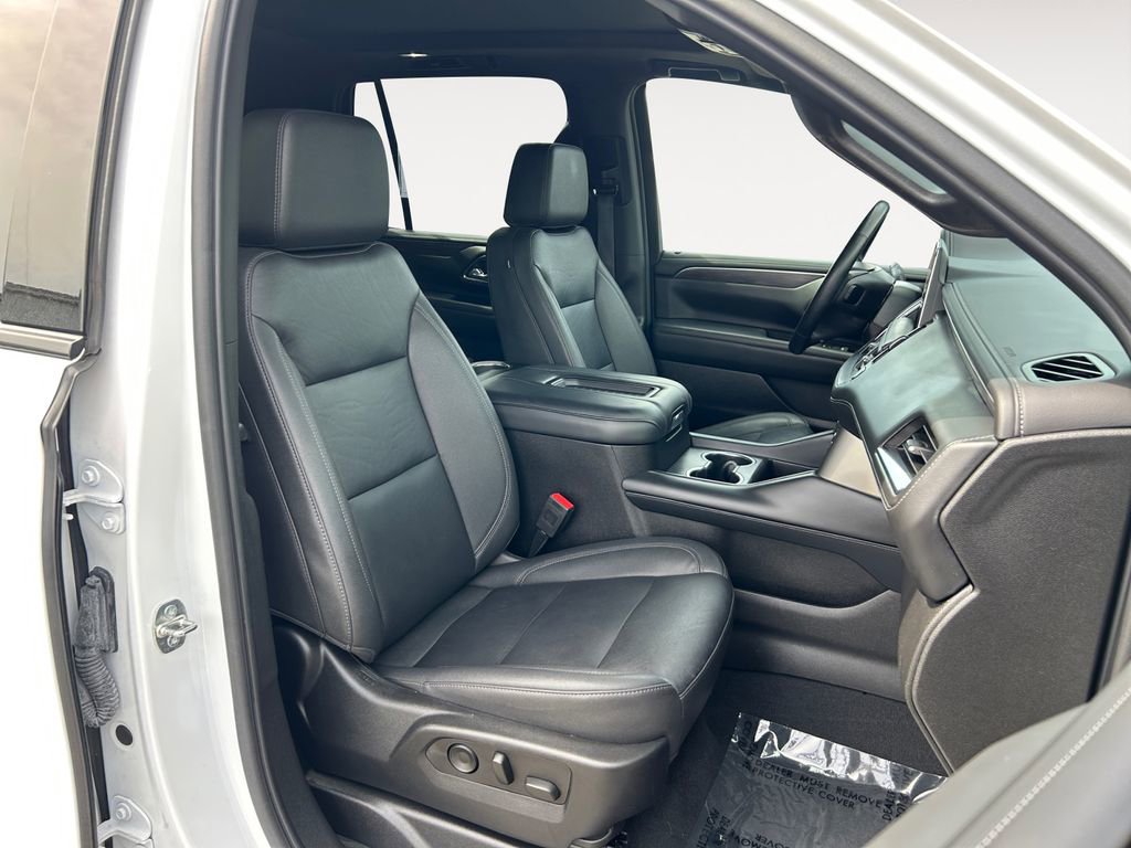 Used 2023 Chevrolet Tahoe Z71 w/ Luxury Package AWD/4WD image 24