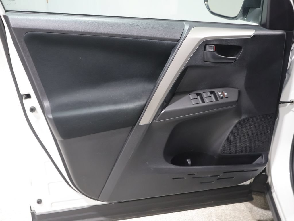 Used 2017 Toyota RAV4 LE w/ Carpet Mat Package FWD image 13