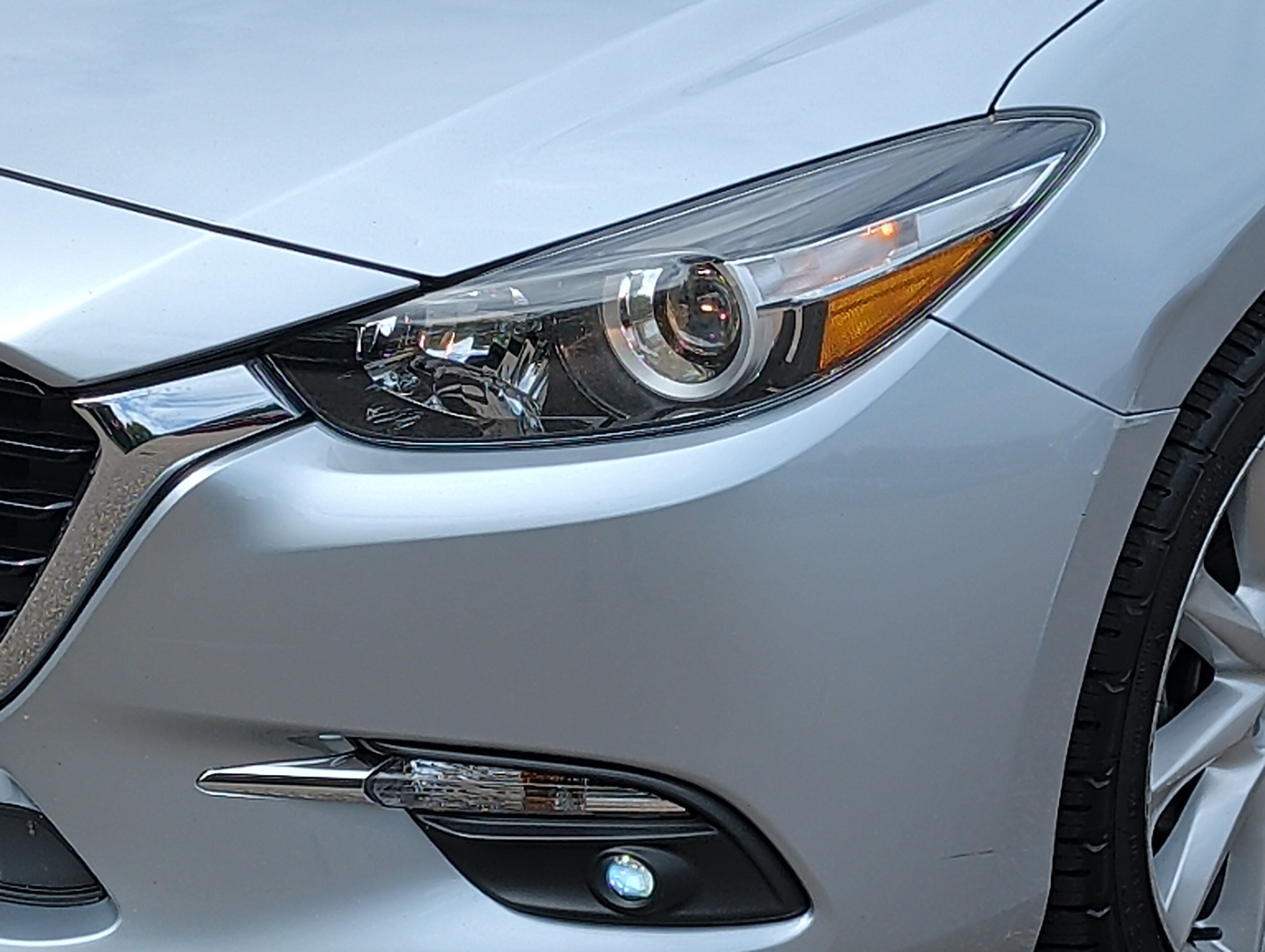 Used 2017 MAZDA MAZDA3 Grand Touring FWD image 16