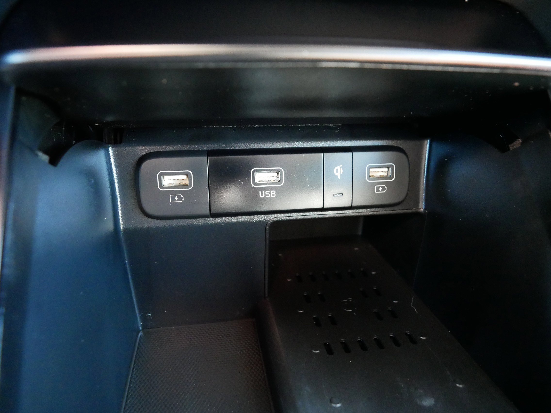 Certified 2023 Kia Sorento S image 33