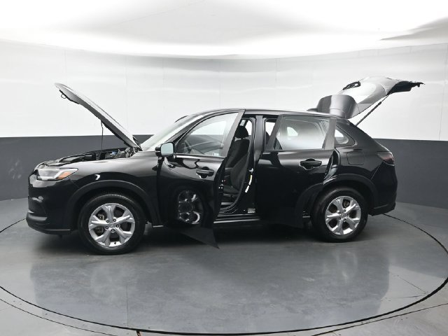 Used 2024 Honda HR-V LX image 40