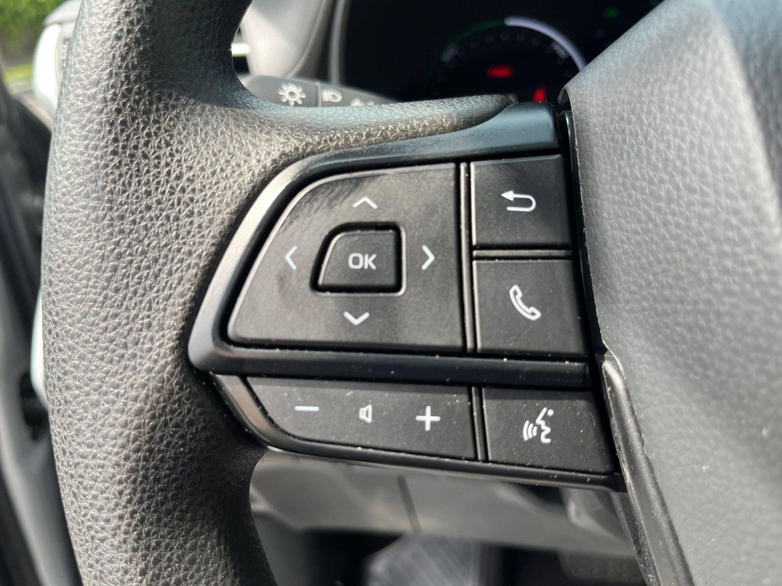 Used 2025 Toyota Sienna LE w/ LE Plus Package AWD/4WD image 20