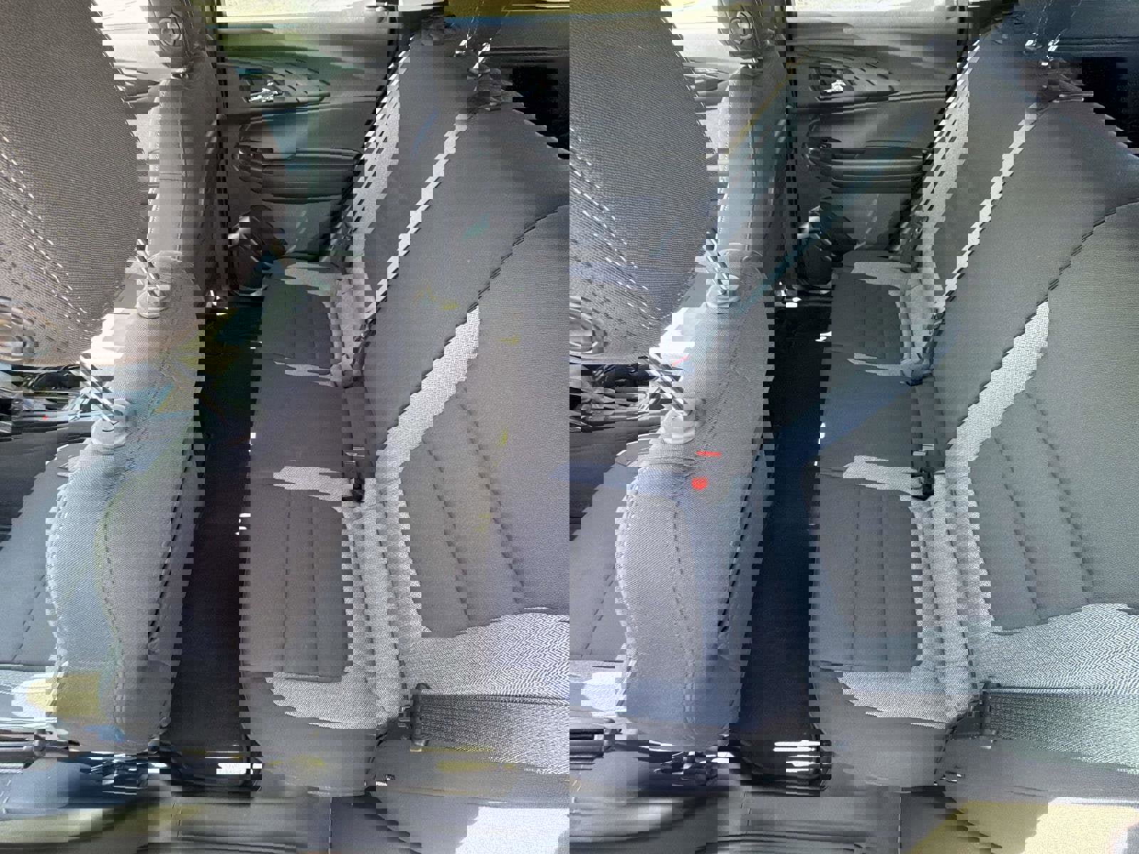 Used 2025 Chevrolet TrailBlazer LT image 4