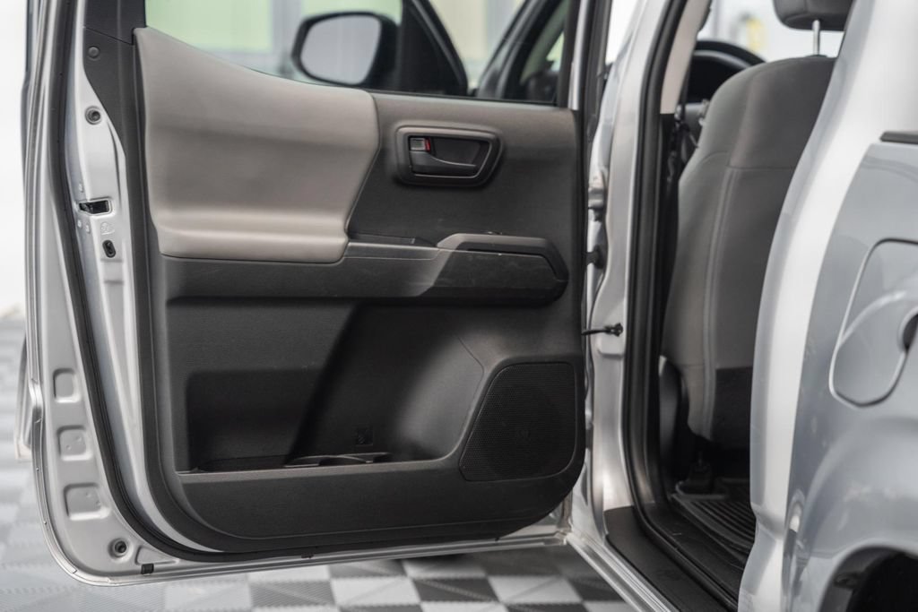 Certified 2021 Toyota Tacoma SR AWD/4WD image 33