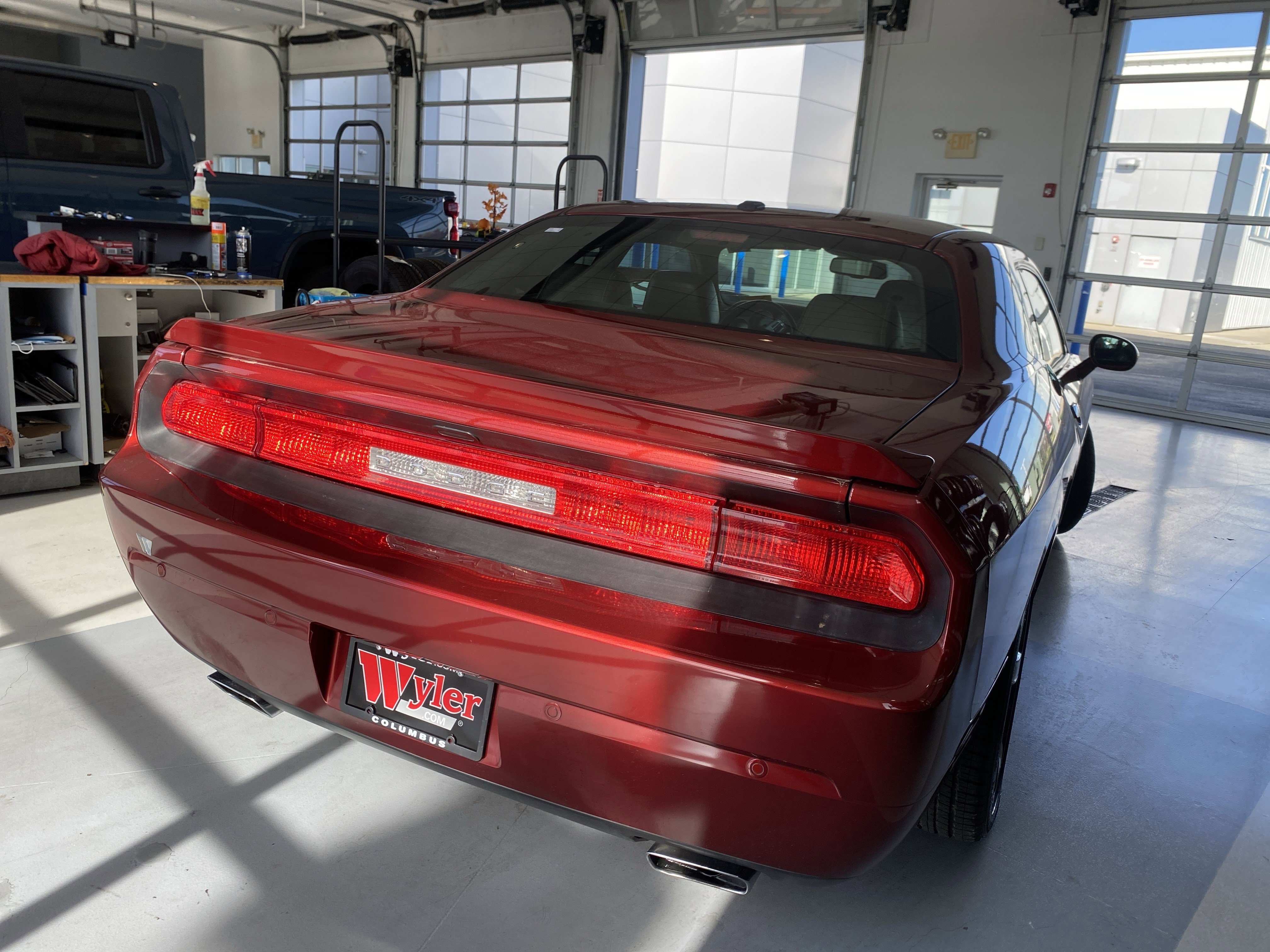 Used 2014 Dodge Challenger R/T image 4