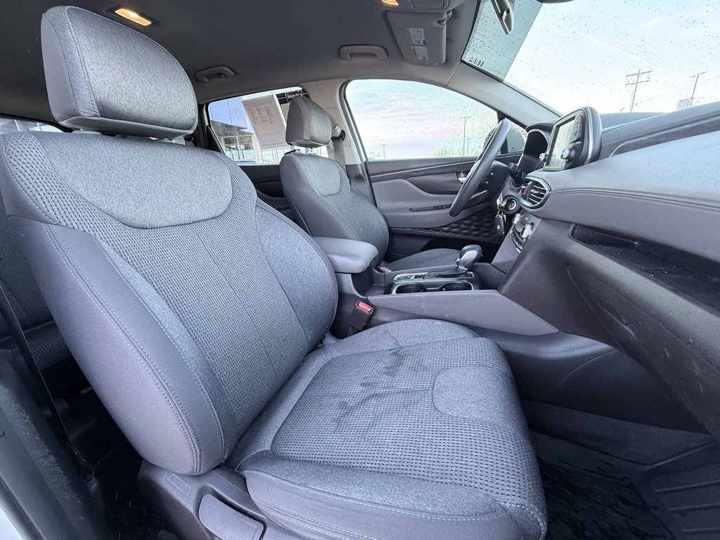 Used 2020 Hyundai Santa Fe SE w/ Cargo Package image 28