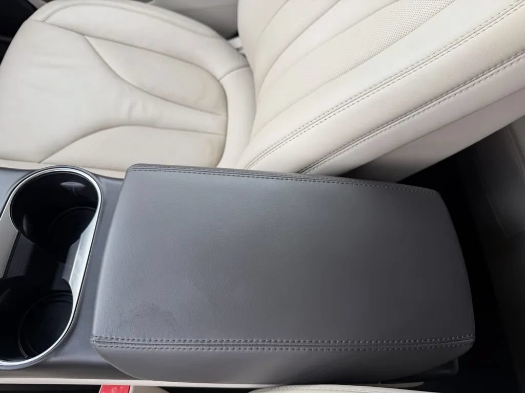 Used 2016 Lincoln MKX Select w/ Select Plus Package FWD image 24