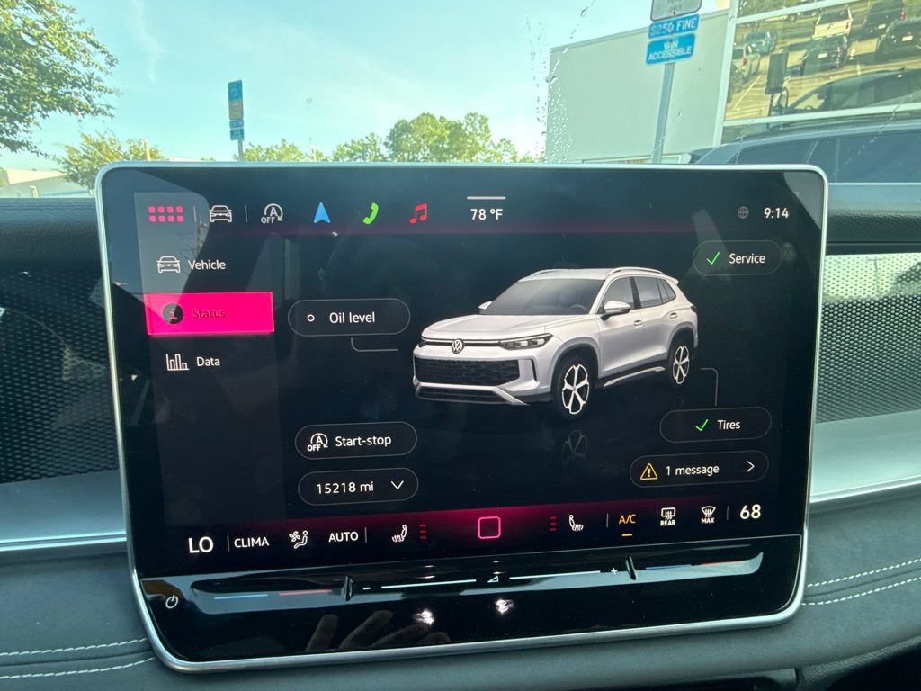 Certified 2025 Volkswagen Tiguan SE R-Line AWD/4WD image 15