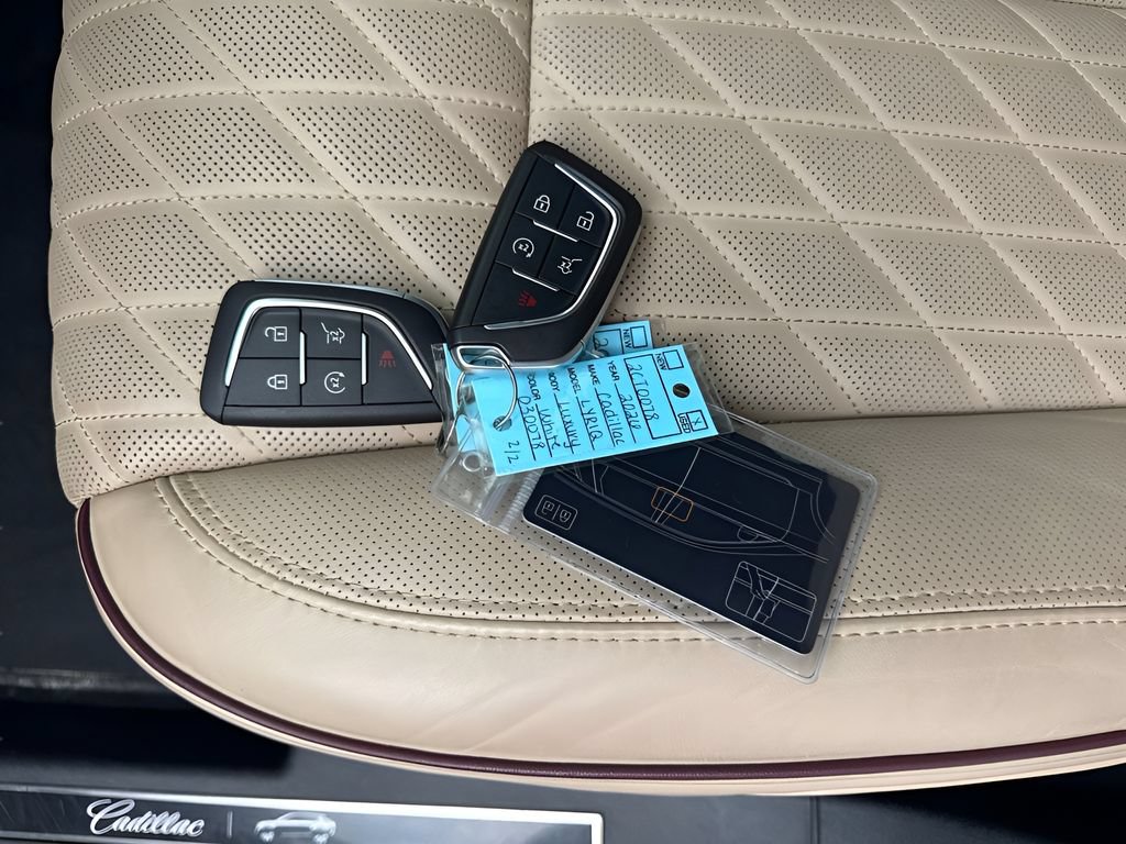 Used 2026 Cadillac Lyriq Signature Luxury w/ Nappa Leather Package AWD/4WD image 31