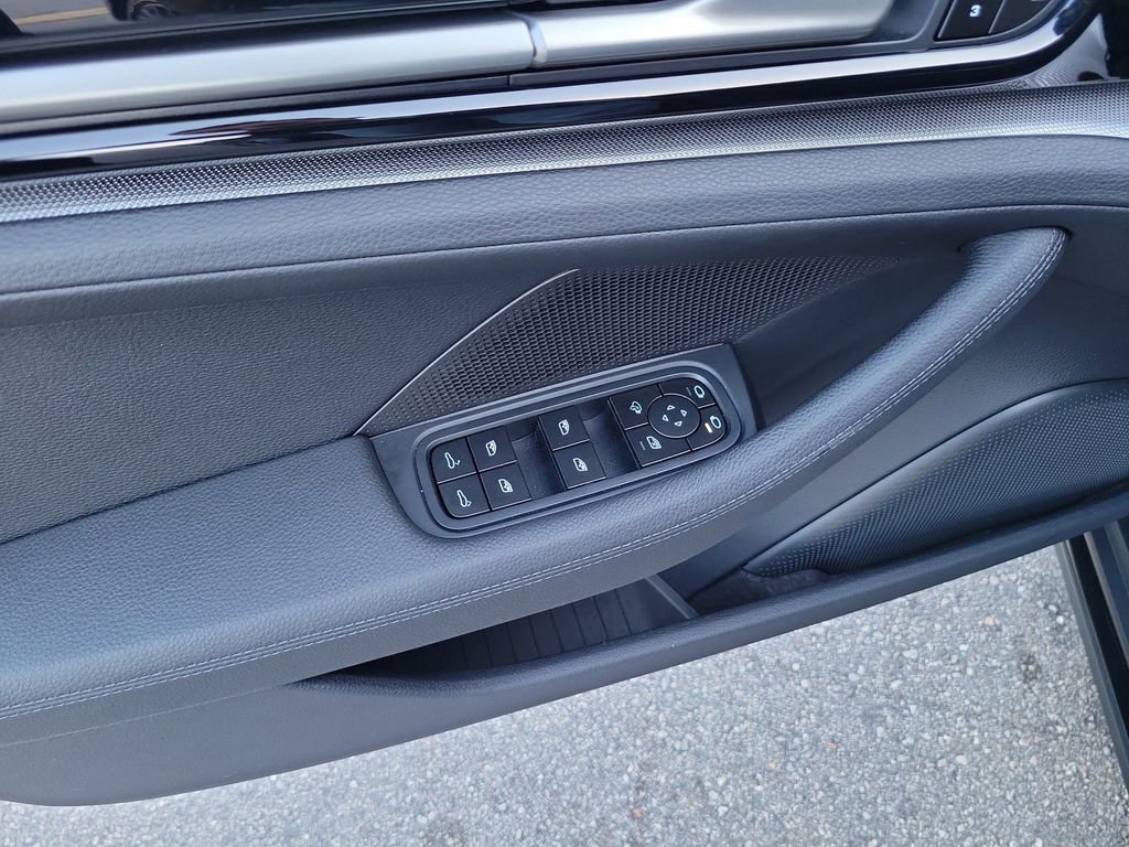 Used 2026 Porsche Panamera image 19